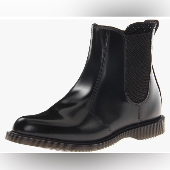 Dr. Martens Flora Sleek Black Chelsea Ankle Boots Brand New Sz 7 Leather - Picture 13 of 13